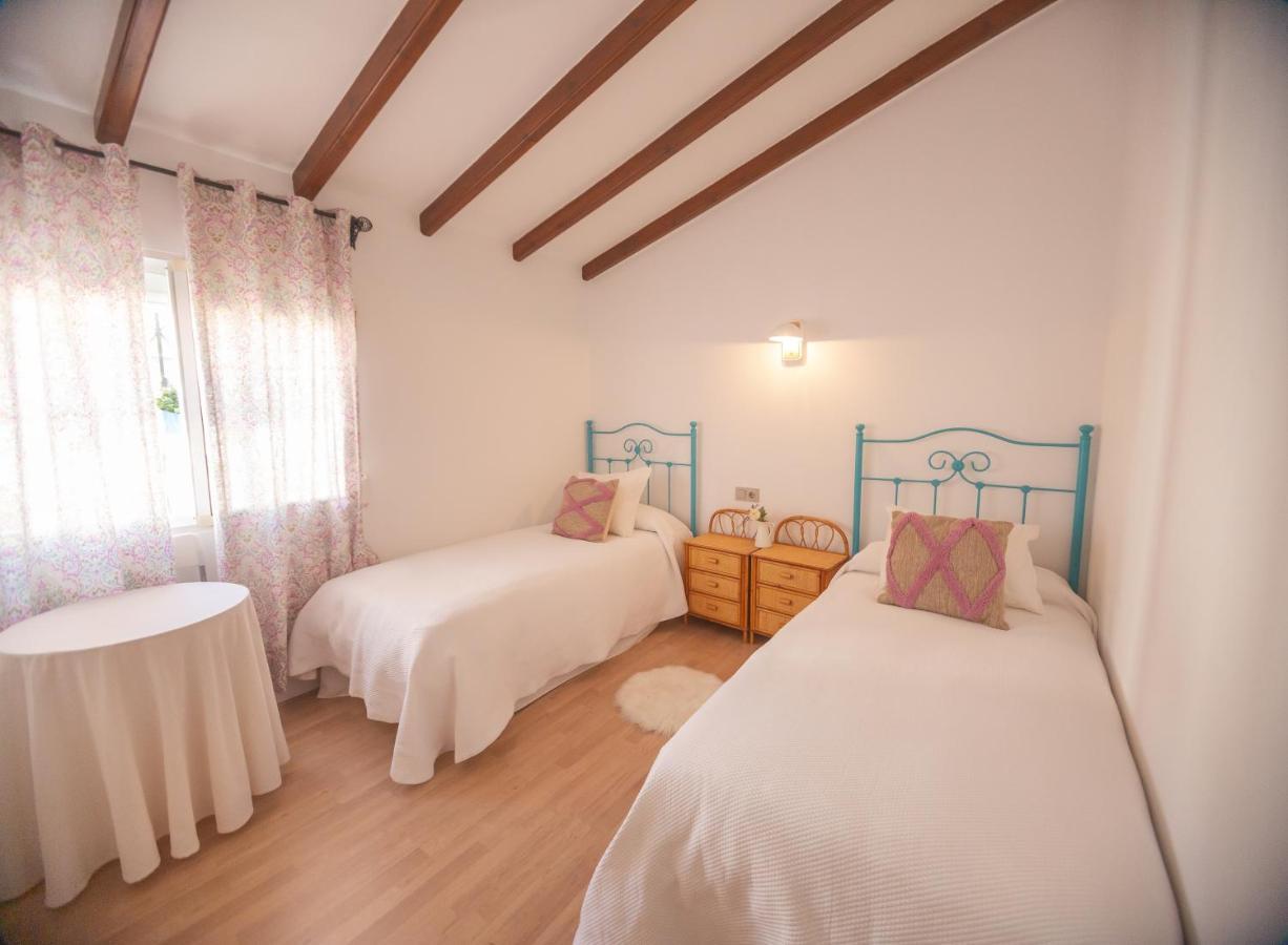 דירות אסטפונה Casa Con Jardin Junto A La Playa מראה חיצוני תמונה